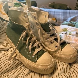 Converse Chuck Taylor’s